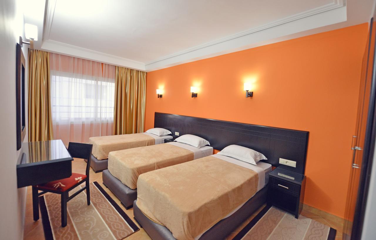 Hotel Suite Мартиль Экстерьер фото
