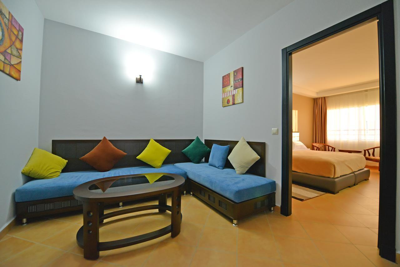 Hotel Suite Мартиль Экстерьер фото