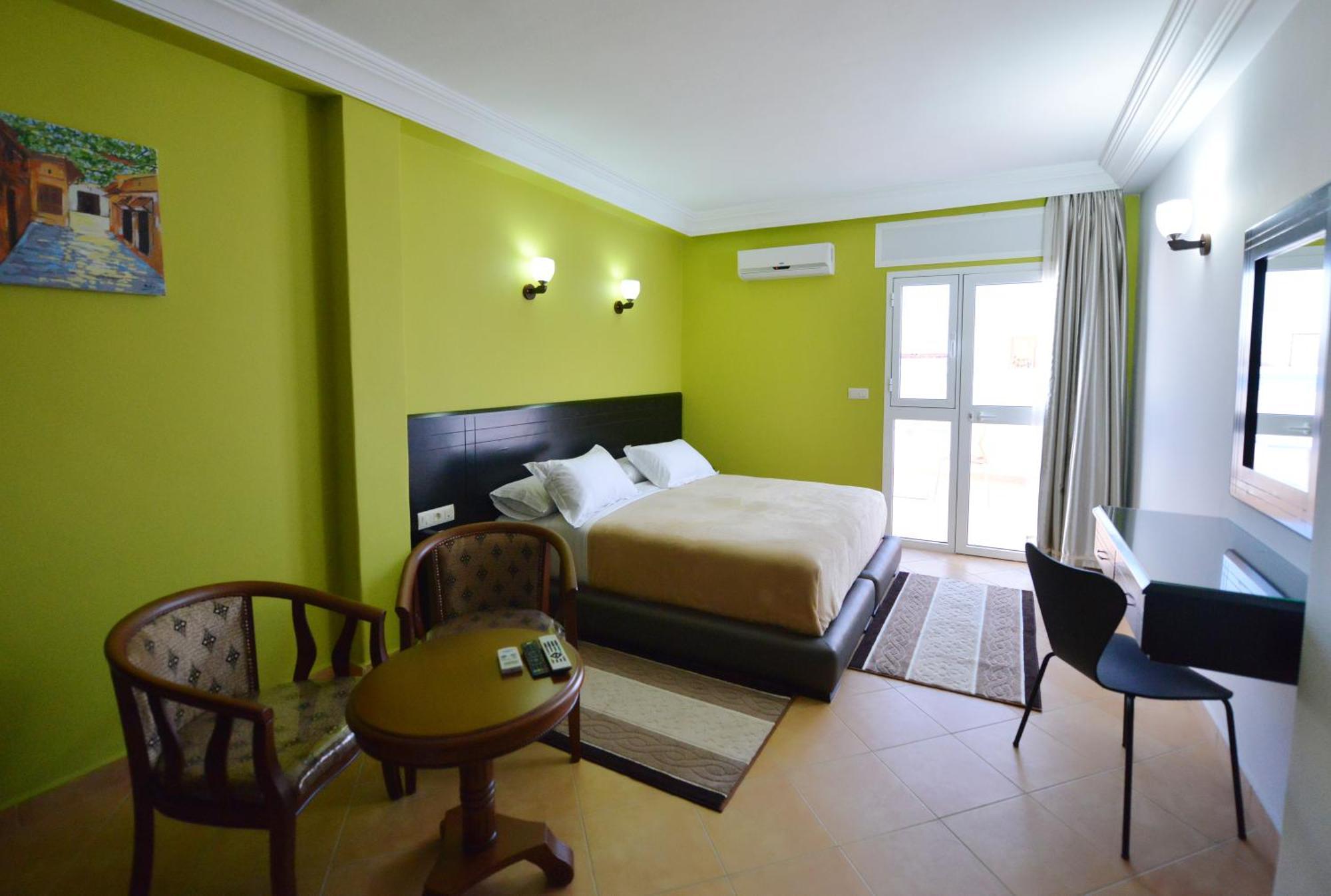 Hotel Suite Мартиль Экстерьер фото